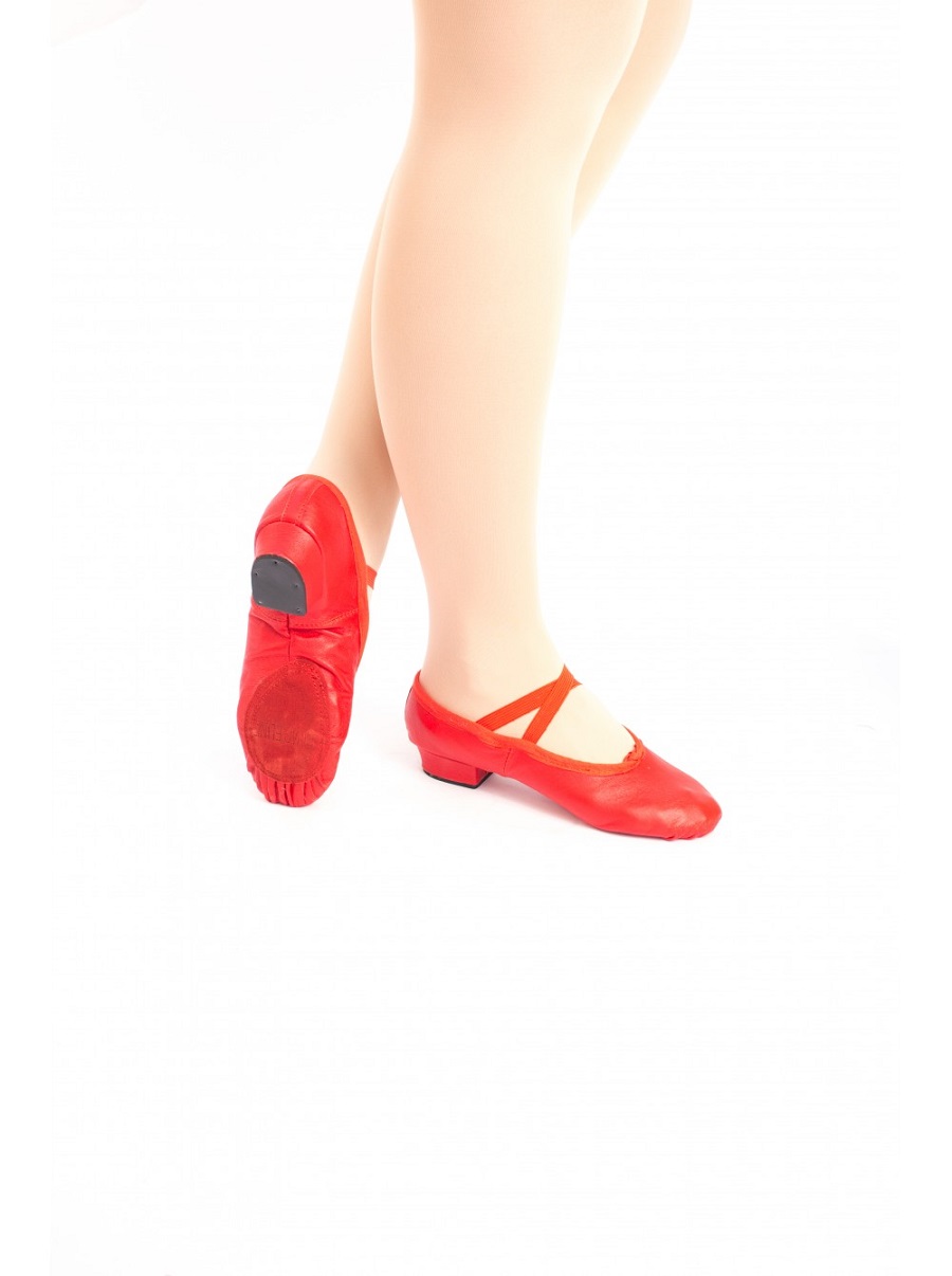 Танцевальные красные туфли